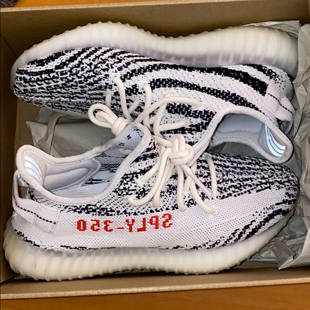 Yeezy boost 350 zebra edition